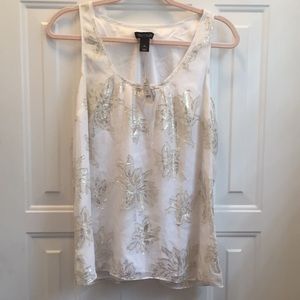 White house| Black Market sleeveless tank